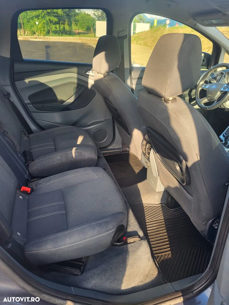 Ford C-Max - 3