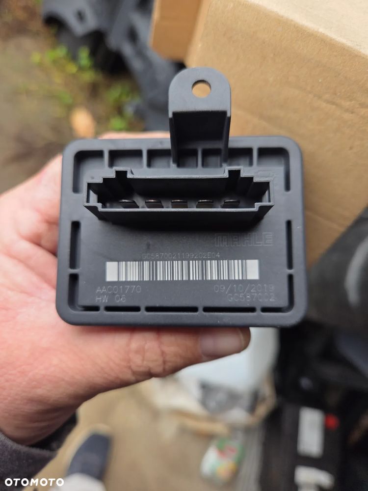 Opornica opornik Wentylatora dmuchawy Citroen Peugeot Opel Fiat 1681055380 - 4