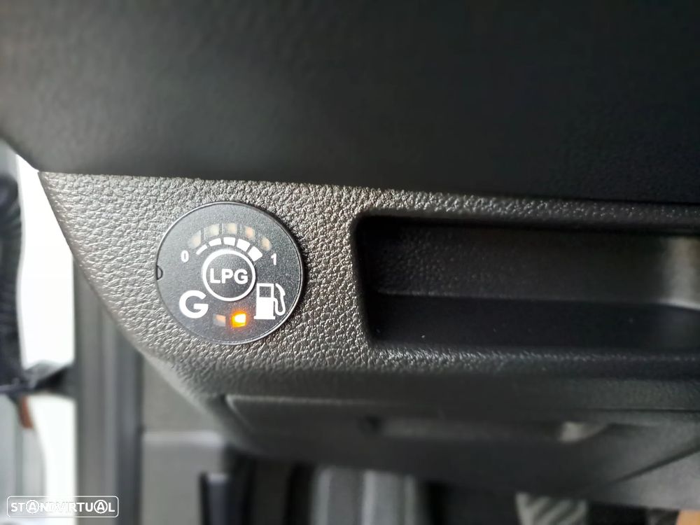 Renault Clio 1.0 TCe Evolution Bi-Fuel - 15
