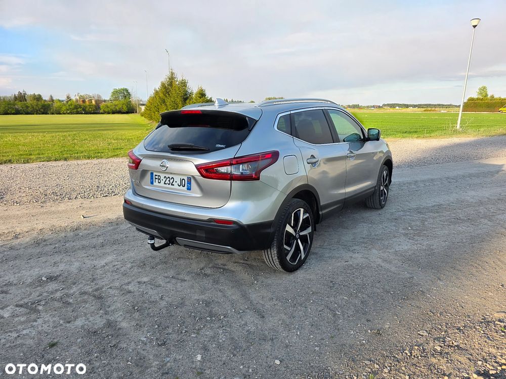 Nissan Qashqai 1.6 DCi Xtronic TEKNA - 3