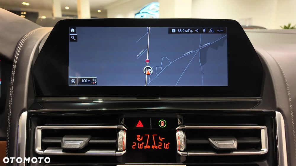 BMW Seria 8 M850i xDrive - 27