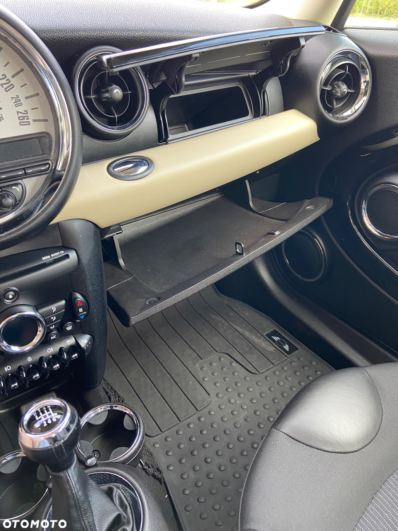 MINI Cooper Standard - 18