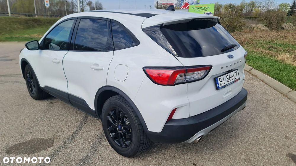 Ford Kuga - 9