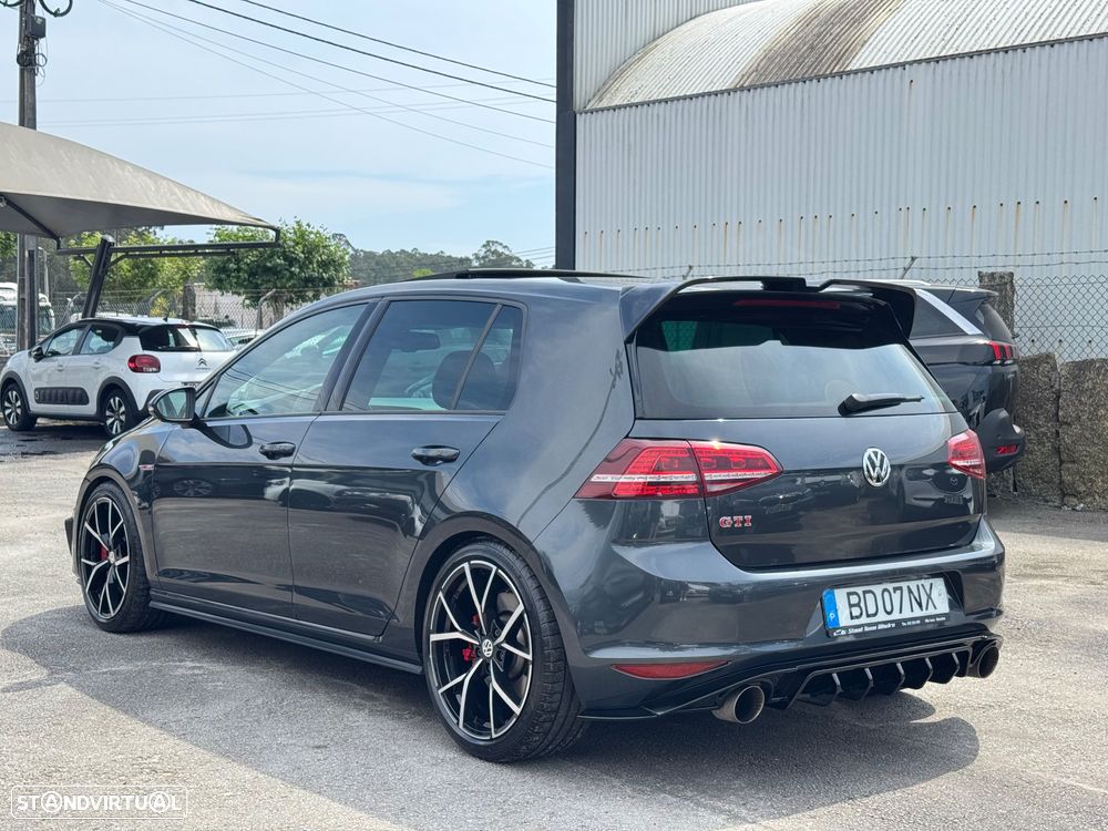 VW Golf GTI Performance BlueMotion - 9