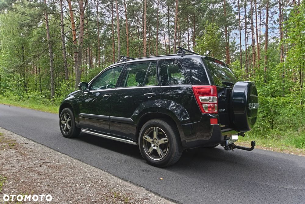 Suzuki Grand Vitara 2.0 - 4