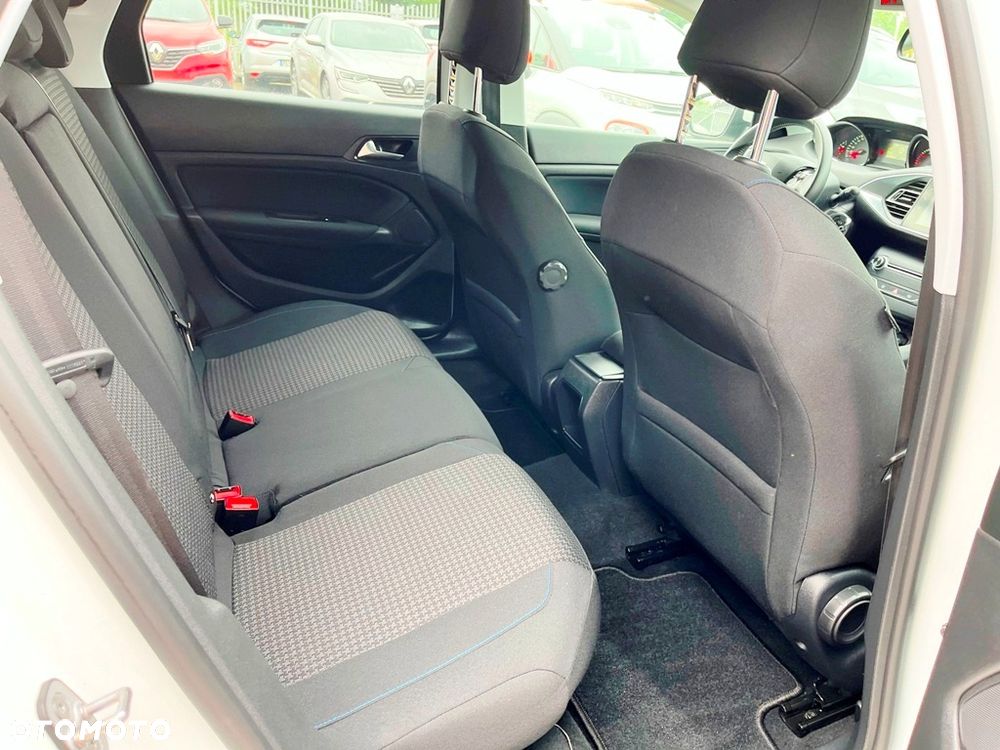 Peugeot 308 PureTech 130 GPF Stop & Start Active - 6