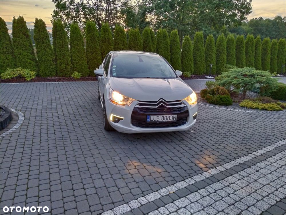 Citroën DS4 1.6 HDi SoChic - 3