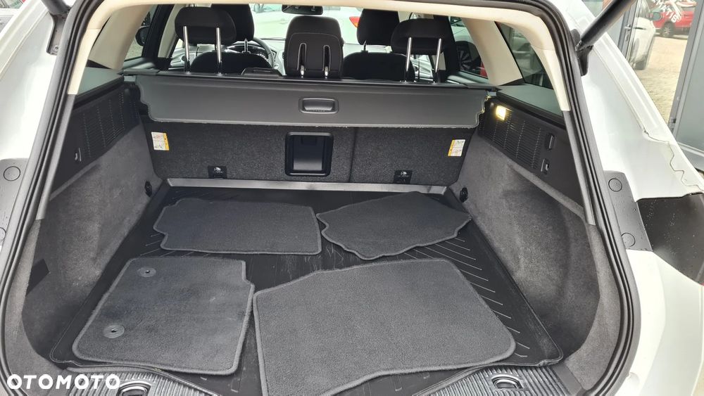 Ford Mondeo 2.0 TDCi Start-Stopp Titanium - 24