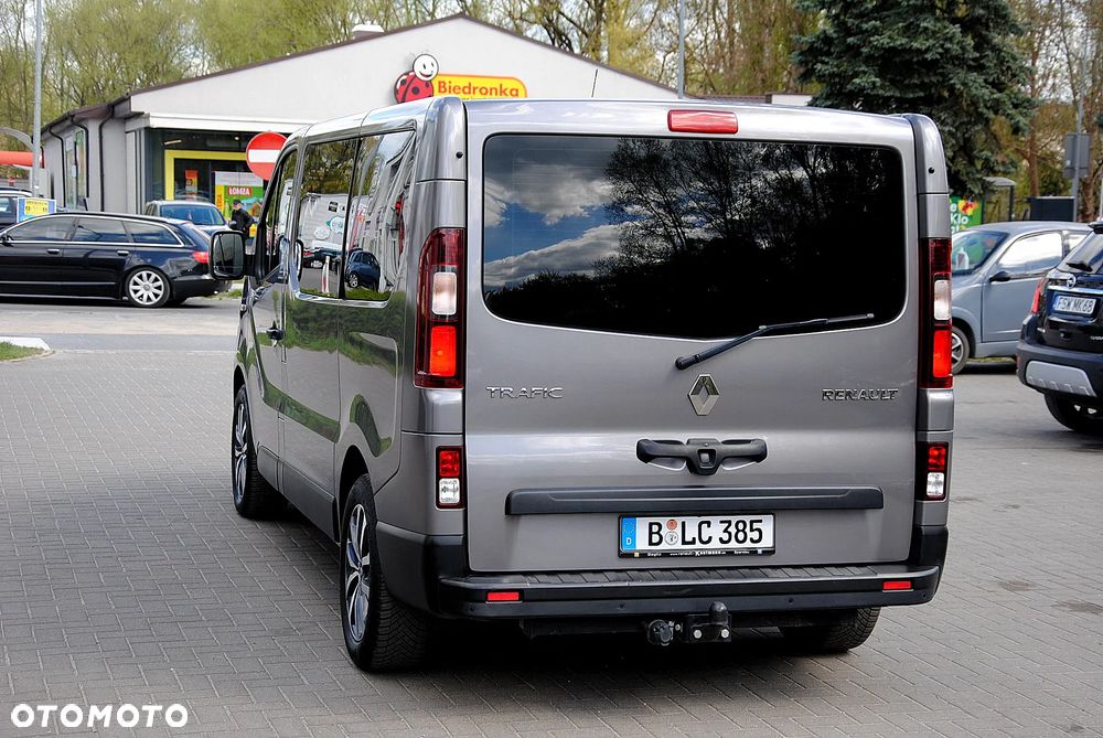 Renault Trafic 2.0 dCi - 7