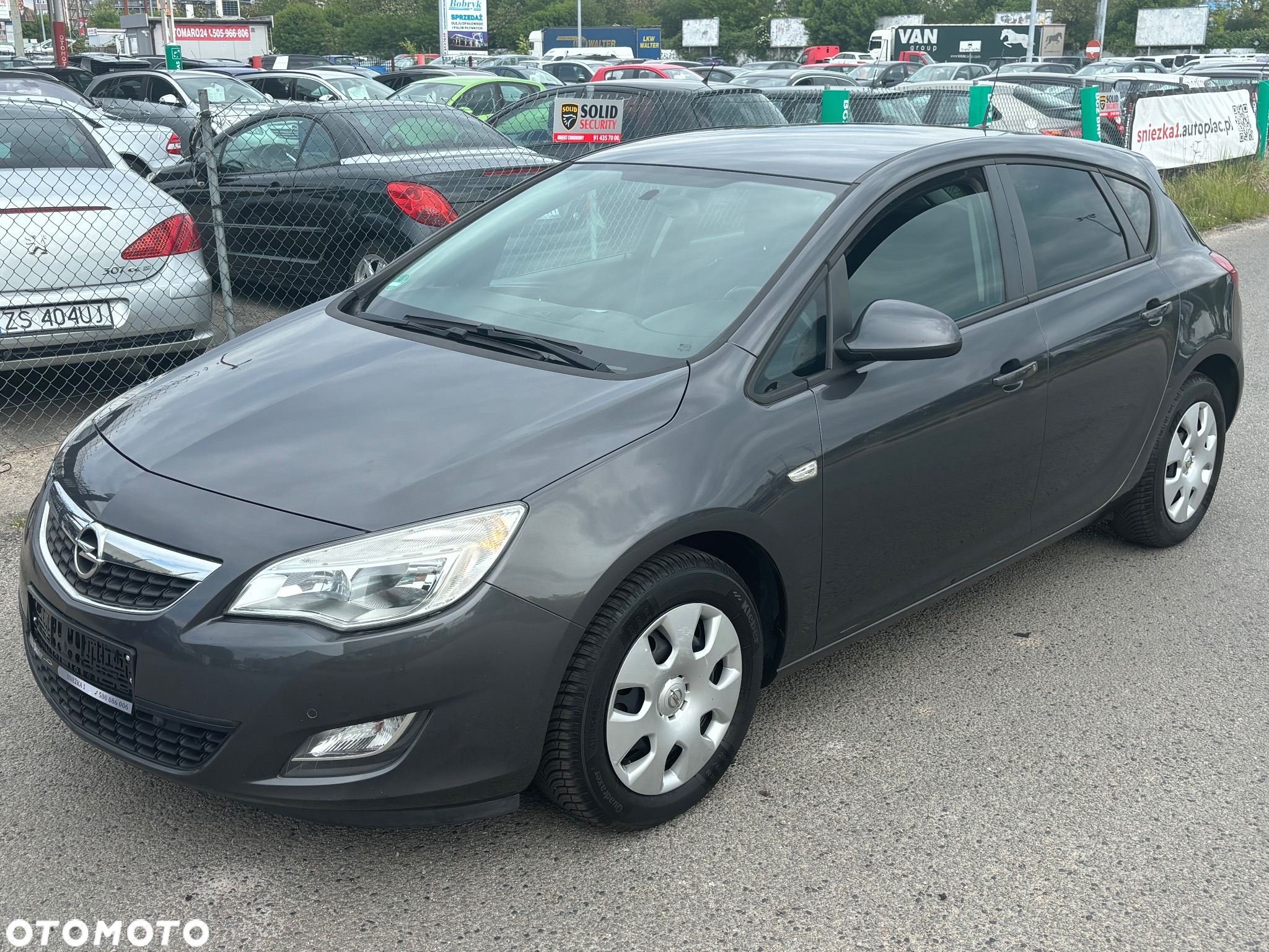 Opel Astra 1.4 Turbo Design Edition - 2