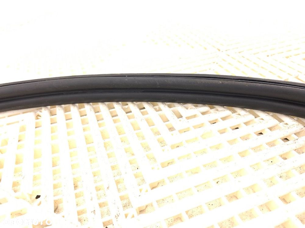 USZCZELKA KLAPY BAGAŻNIKA  MG (SAIC) HS 2018 - 2022 1.5 20 T 124 kW [169 KM] benzyna 2018 - 2022 - 2