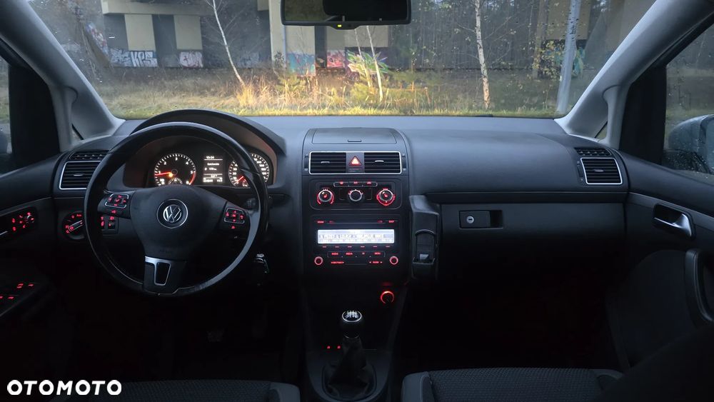 Volkswagen Touran 1.6 TDI DPF Comfortline - 23