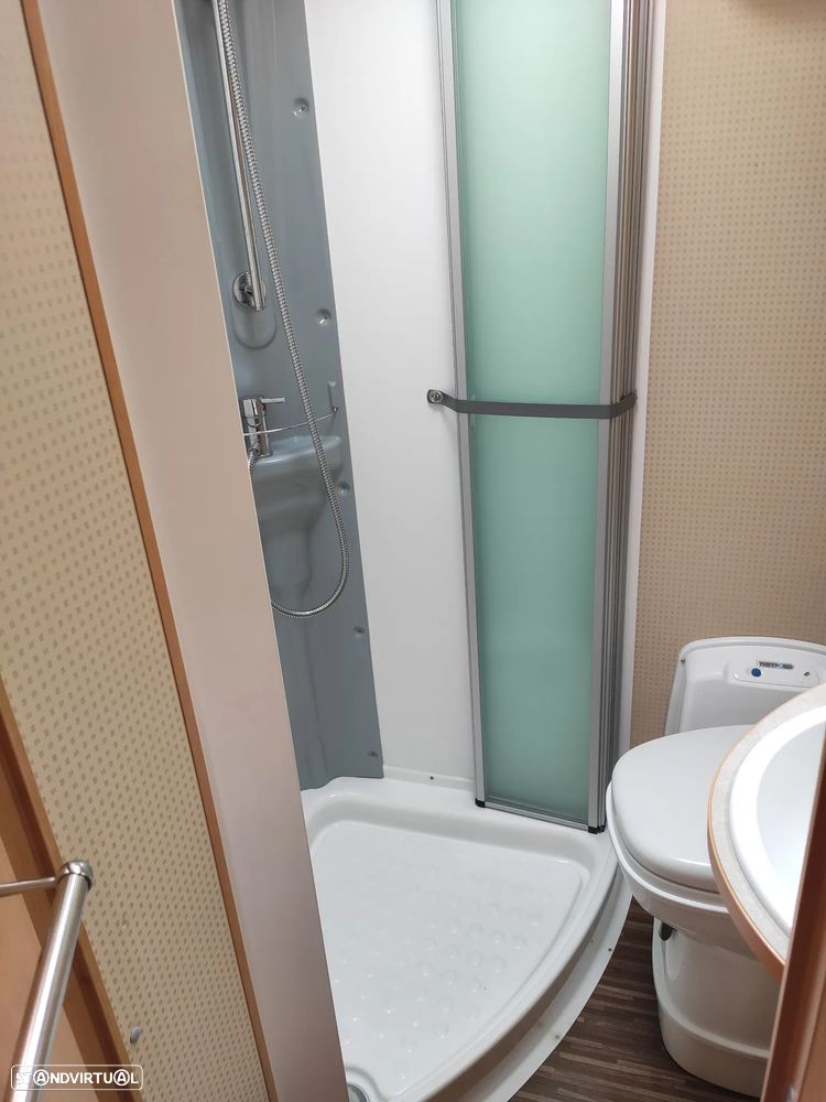 Pilote Aventura G730 Cama Central - 10