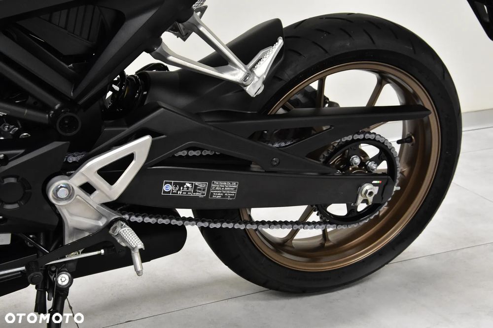 Honda CB - 37