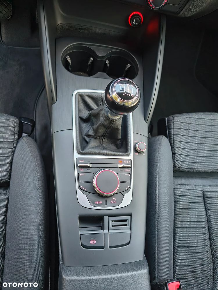 Audi A3 Sportback 1.4 TFSI CoD Sport - 25