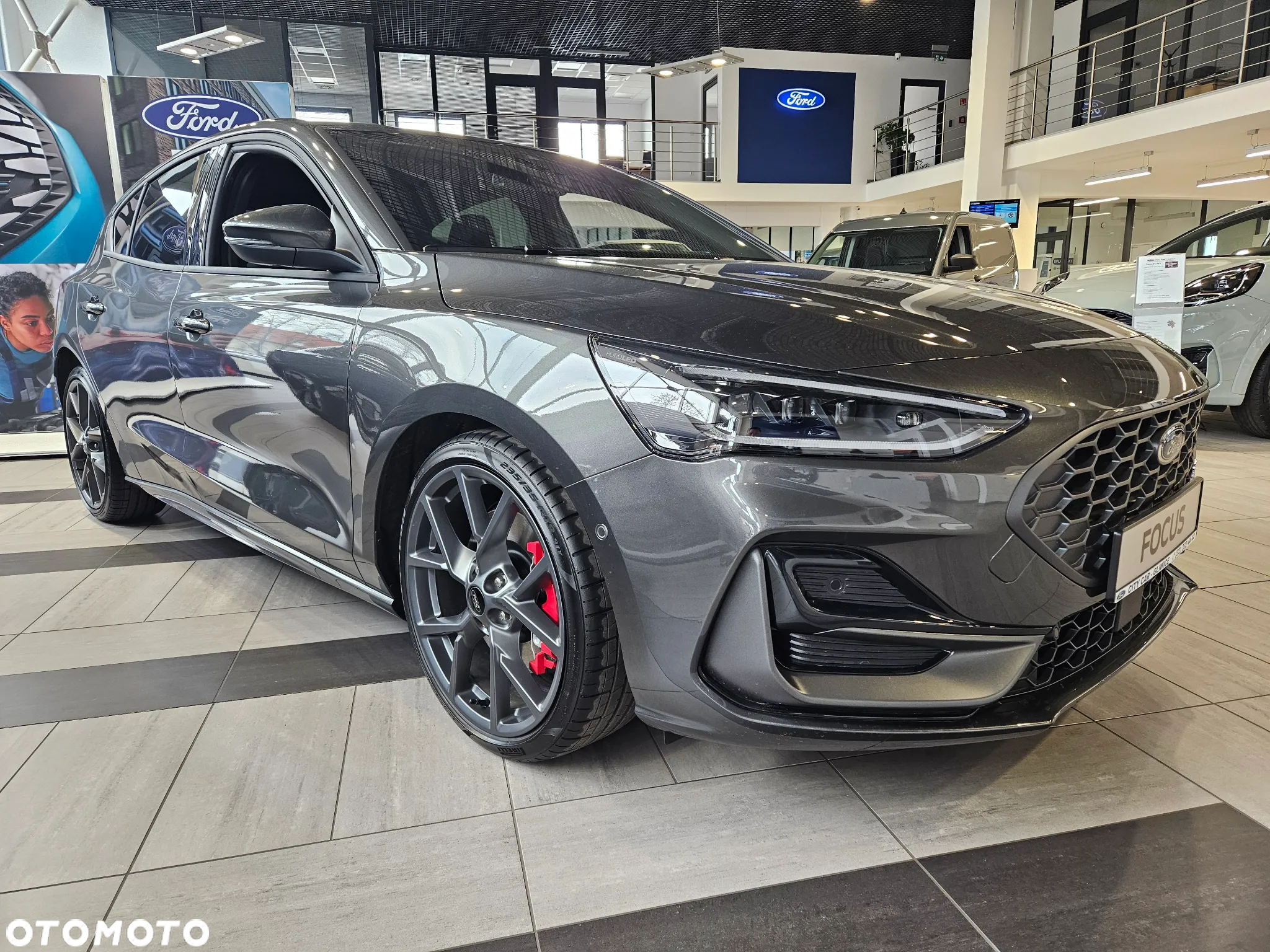 Ford Focus 2.3 EcoBoost ST X - 2