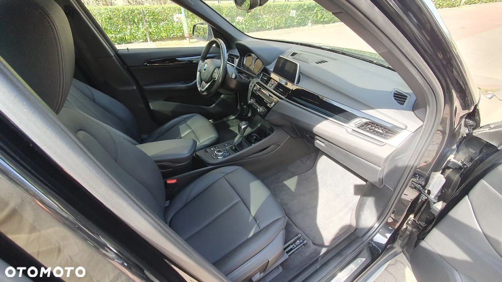 BMW X1 xDrive25i xLine - 16