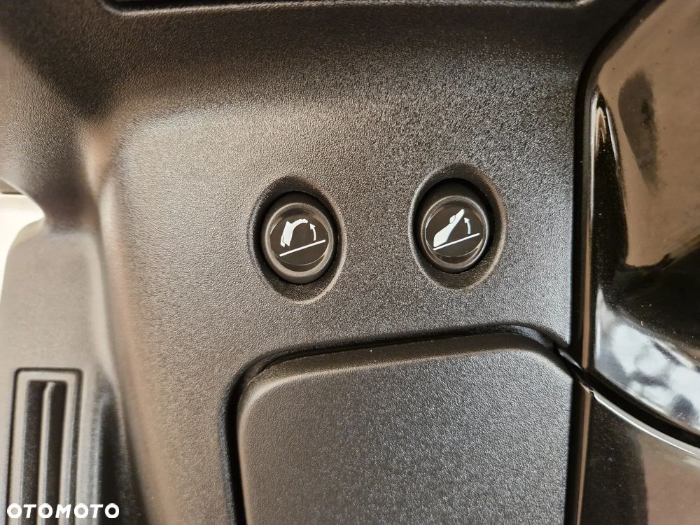 Peugeot Metropolis - 38