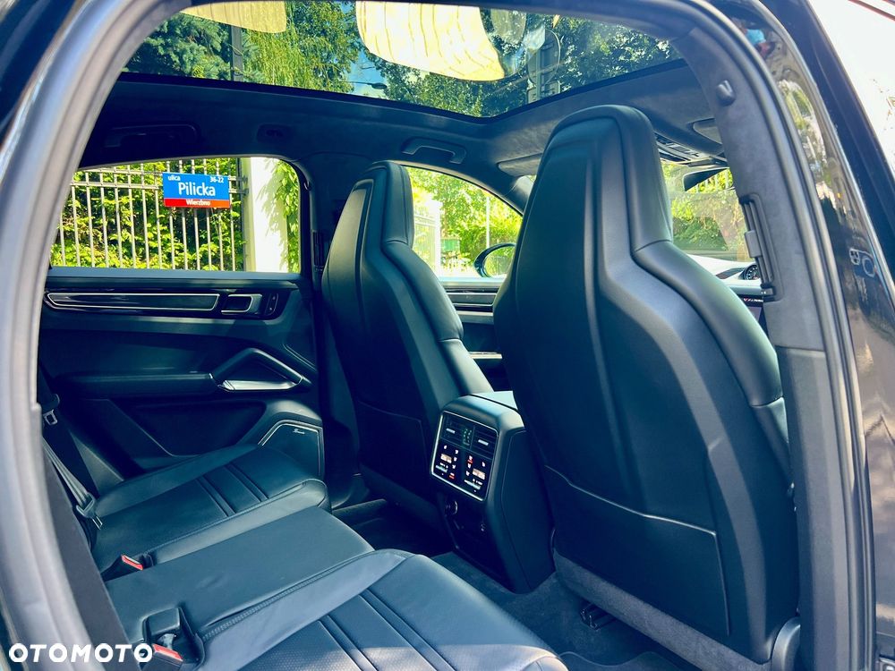 Porsche Cayenne - 18