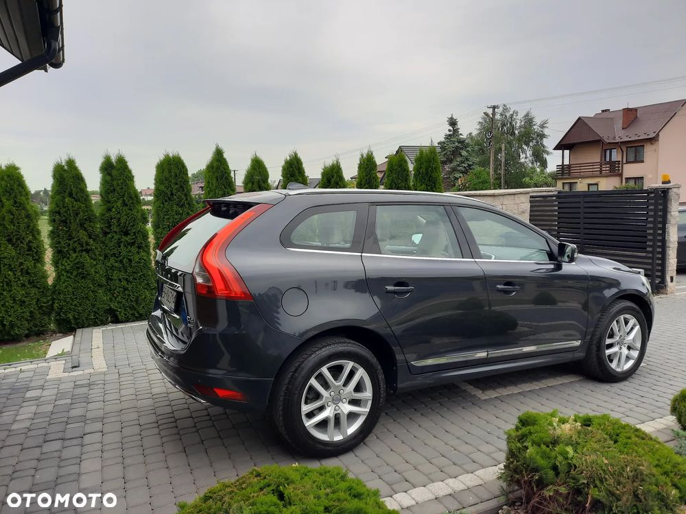 Volvo XC 60 D4 AWD Momentum - 10