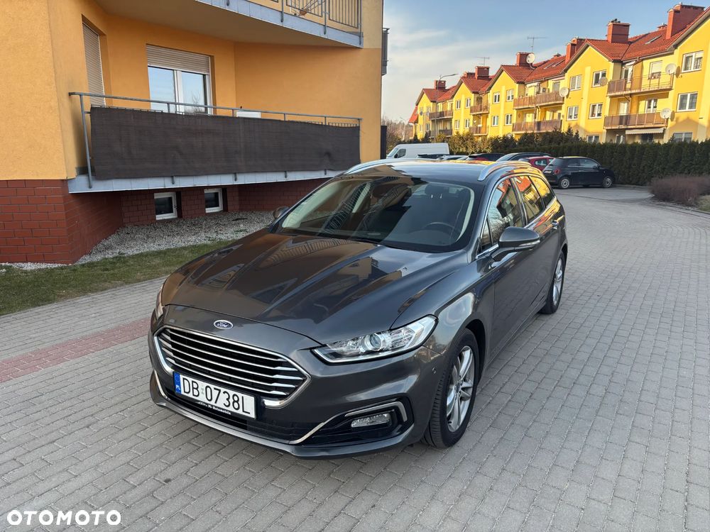 Ford Mondeo 2.0 TDCi STart-Stopp PowerShift-Aut Titanium - 2