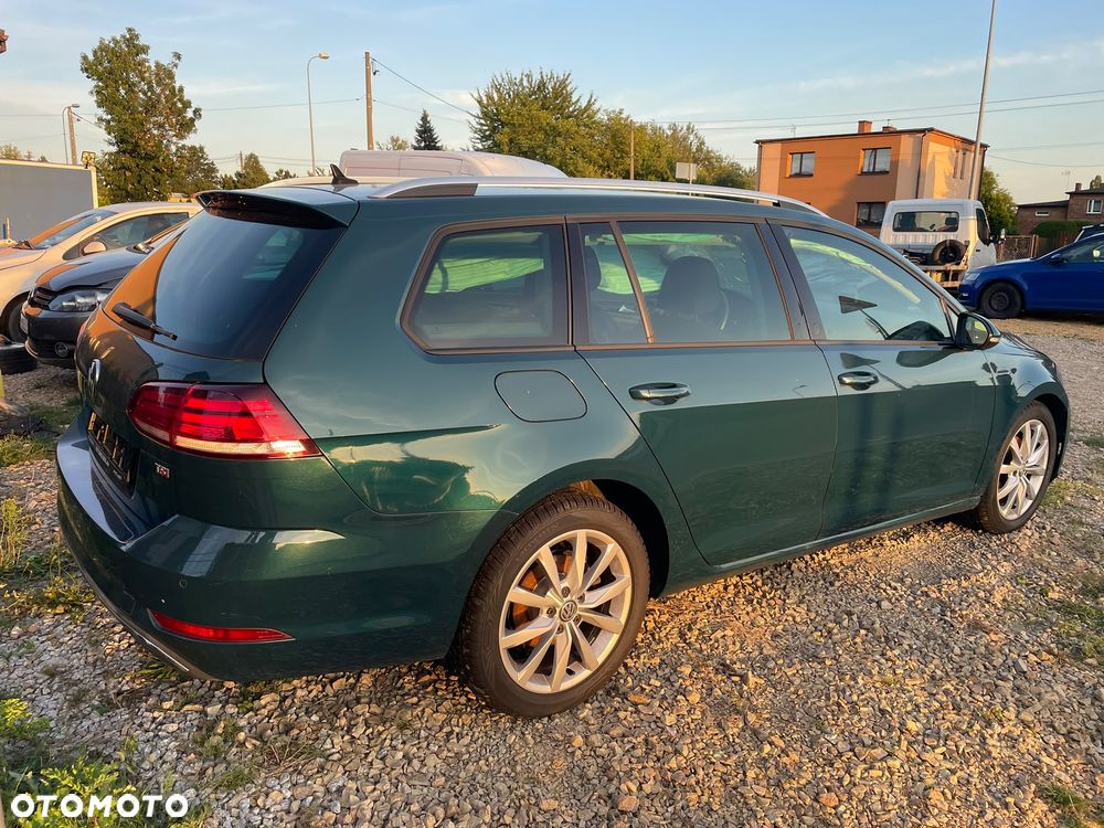 Volkswagen Golf 1.5 TSI BMT Evo Comfortline - 4