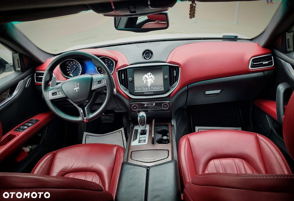 Maserati Ghibli S - 8