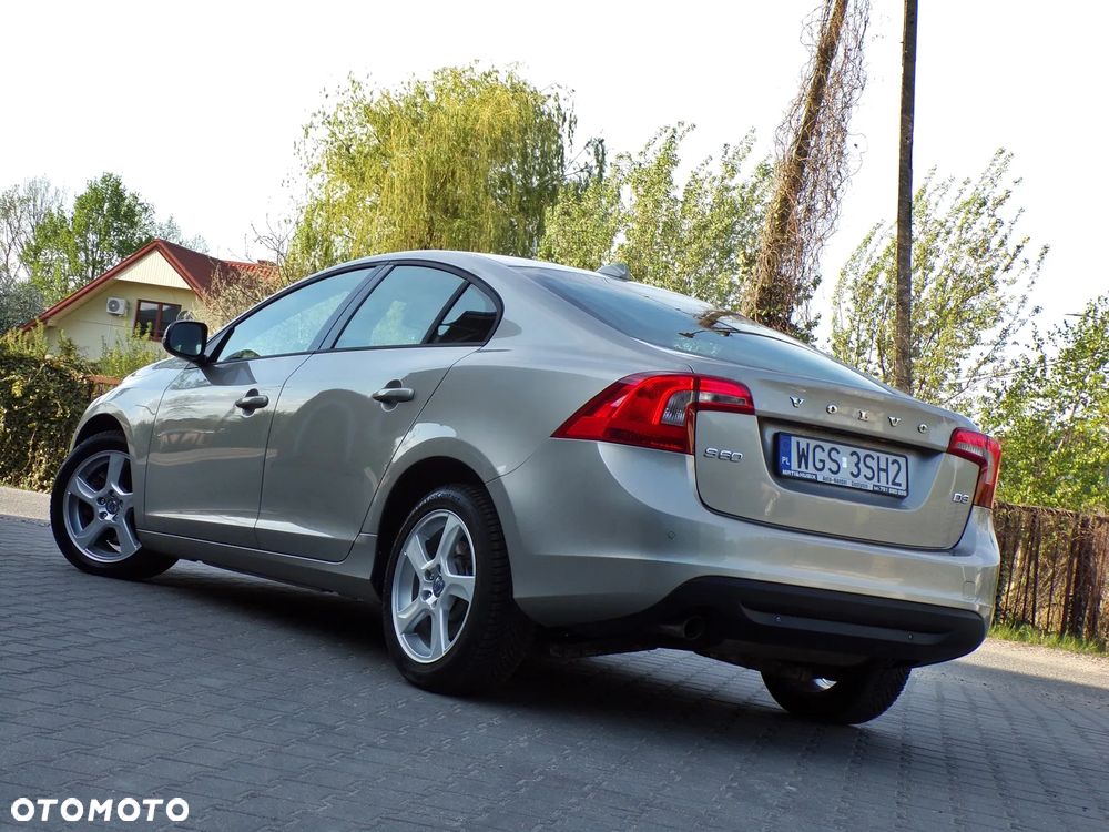 Volvo S60 D4 Summum - 2