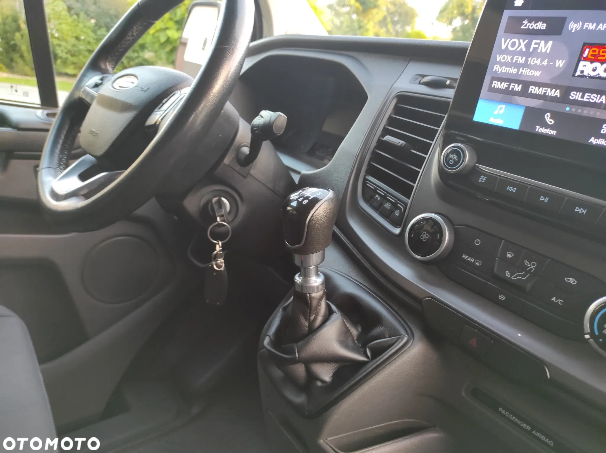Ford Tourneo Custom - 31
