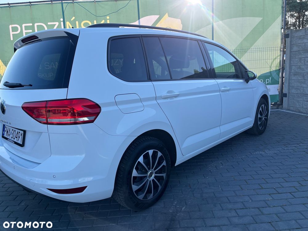 Volkswagen Touran 2.0 TDI SCR DSG Comfortline - 24