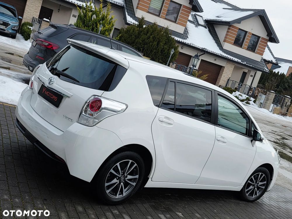 Toyota Verso 1.6 D-4D Premium - 35