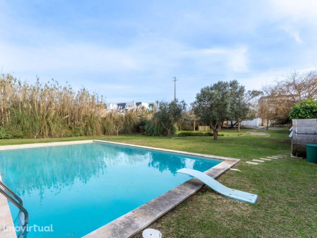 Fantástica moradia situada em Venda Nova- São Martinho do Porto - Grande imagem: 2/60