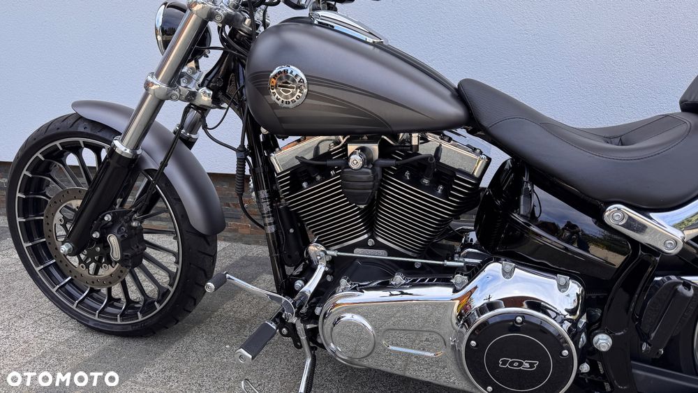 Harley-Davidson FXSB Breakout - 21