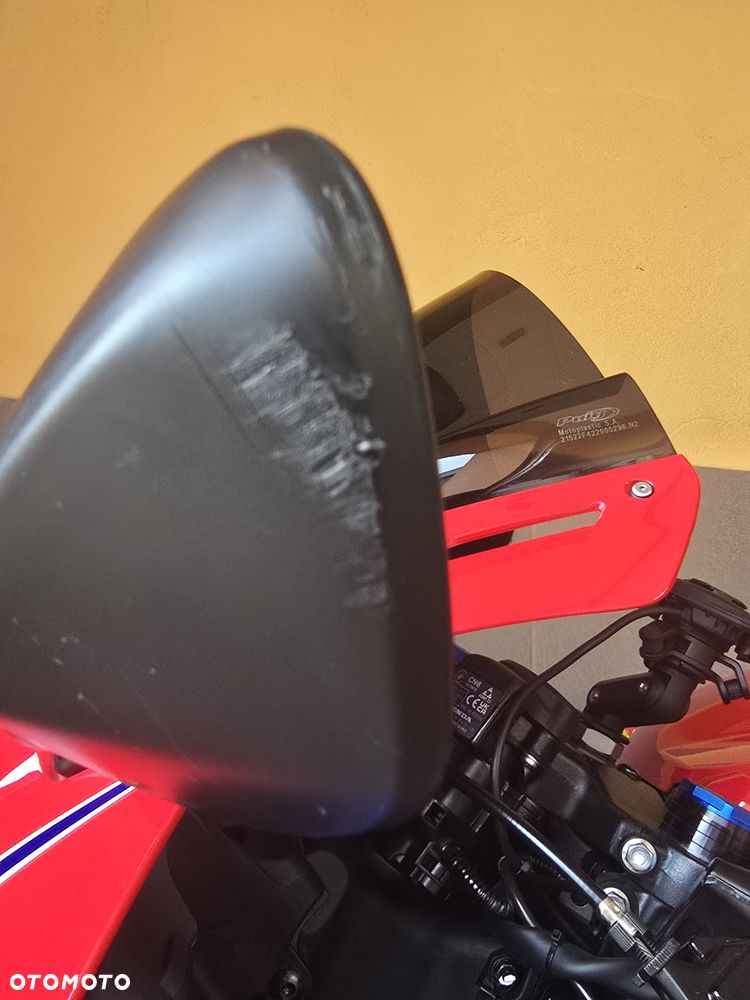 Honda CBR - 23