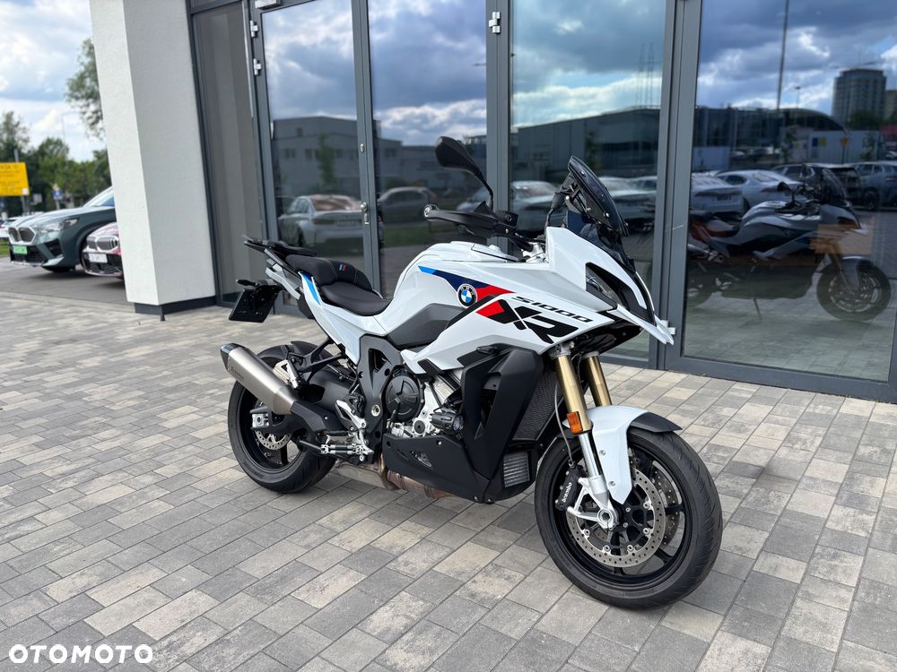 BMW XR - 3