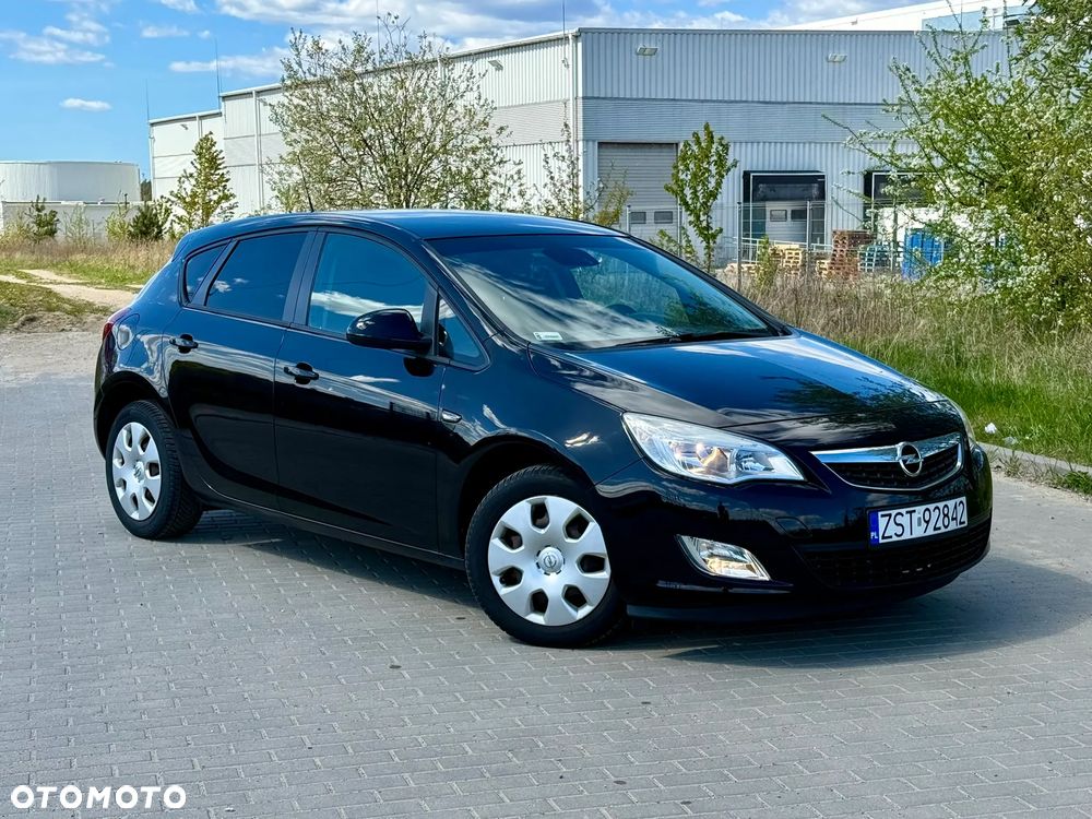Opel Astra 1.6 Enjoy - 1