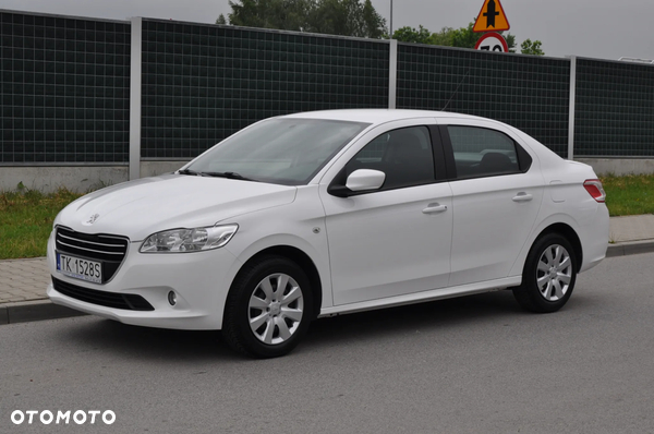 Peugeot 301 1.2 Pure Tech Access