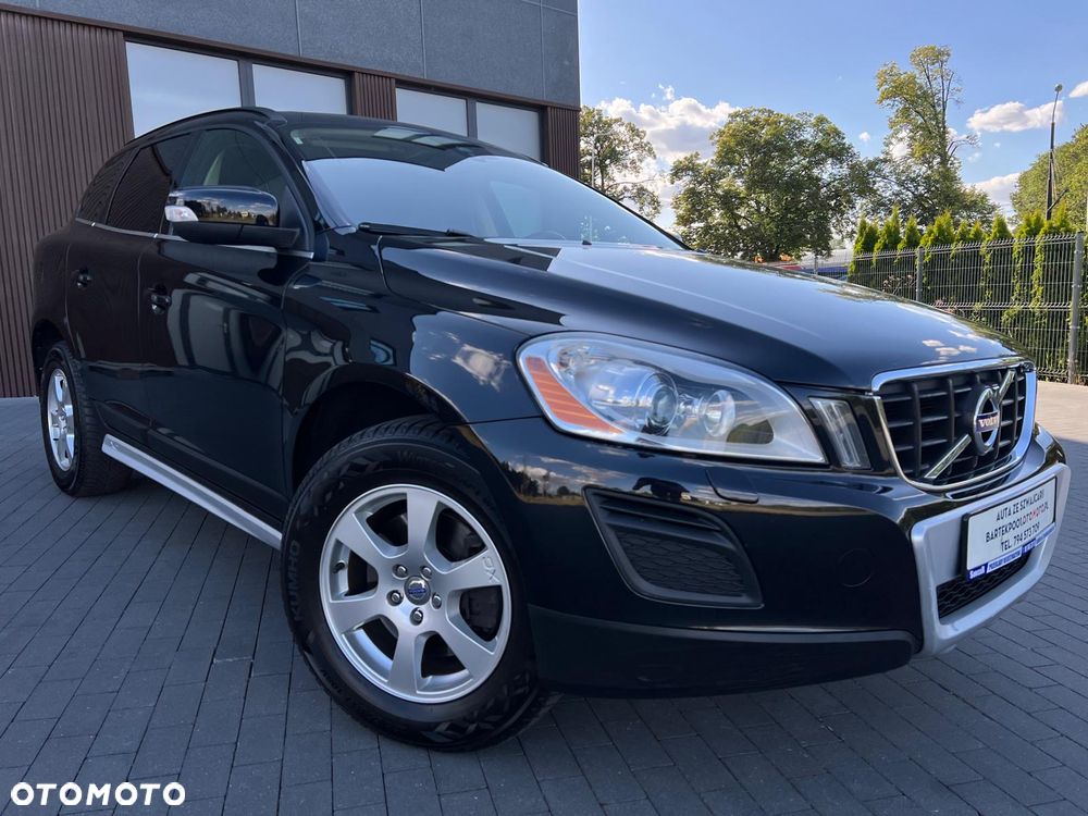 Volvo XC 60 D4 AWD Geartronic Momentum - 1