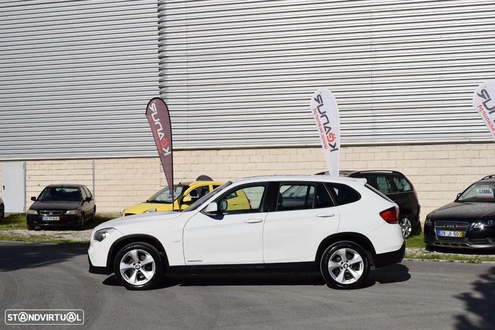 BMW X1 20 d sDrive EDynamics Line Sport - 13
