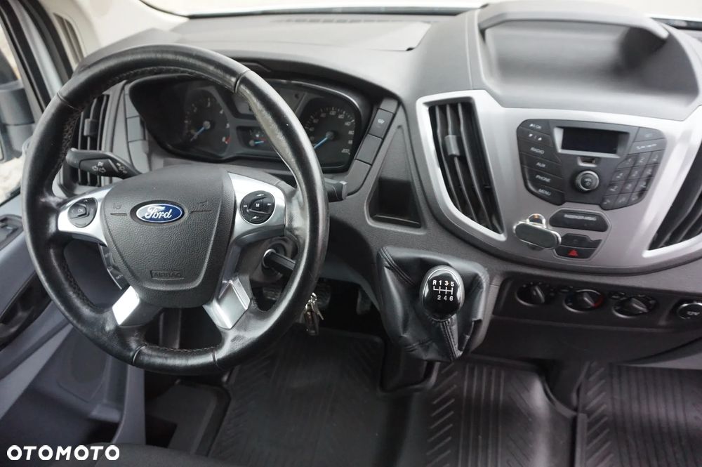 Ford Tranzit - 13