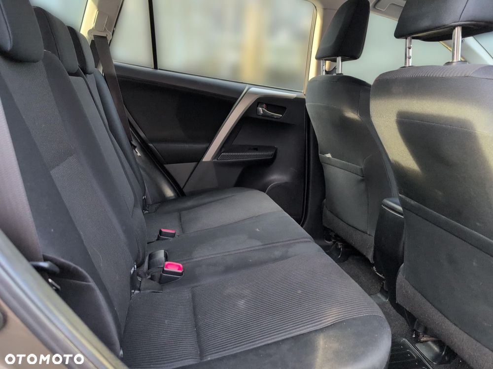 Toyota RAV4 2.0 D-4D Active 4x2 - 10