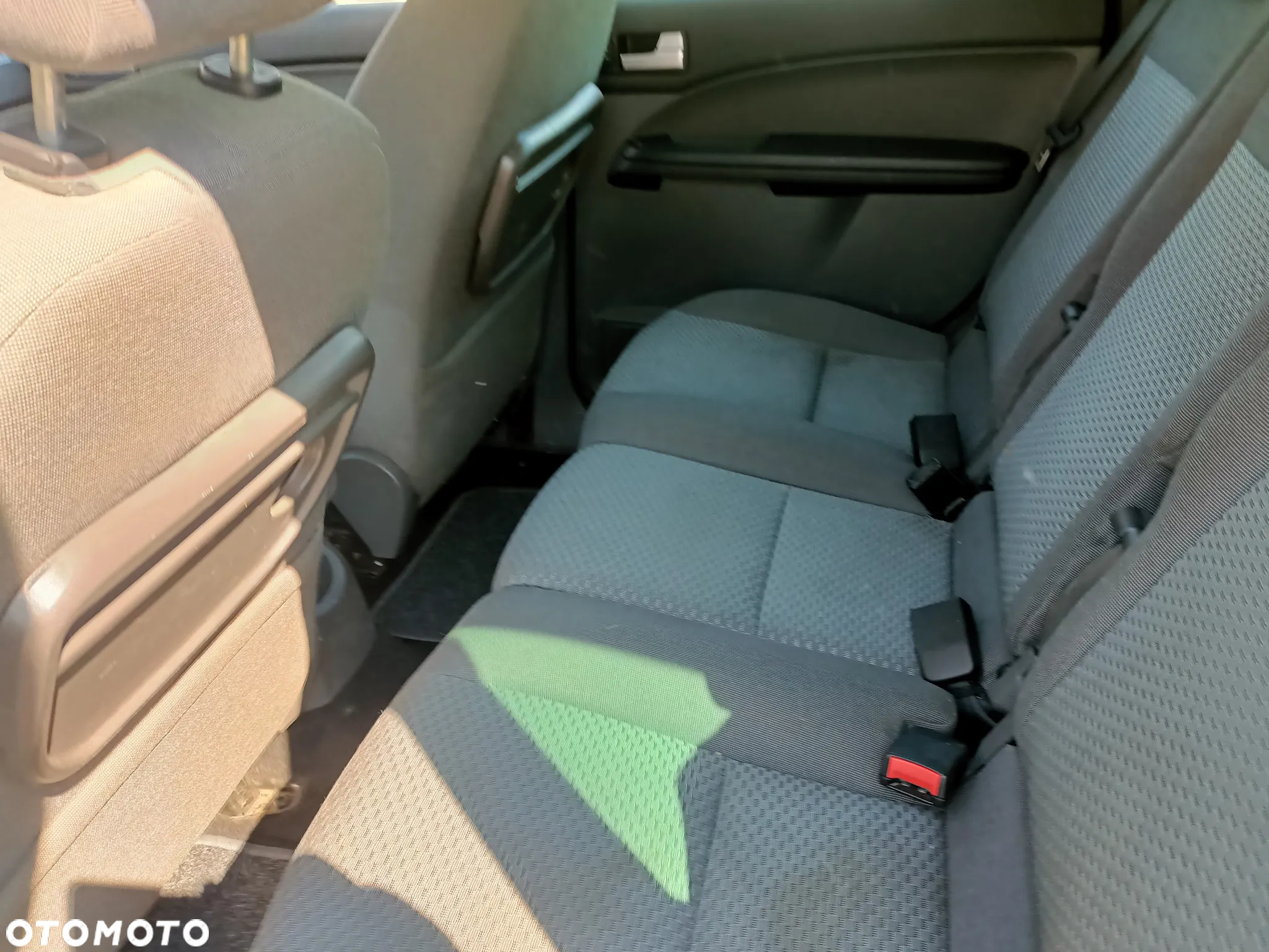 Ford C-MAX - 12