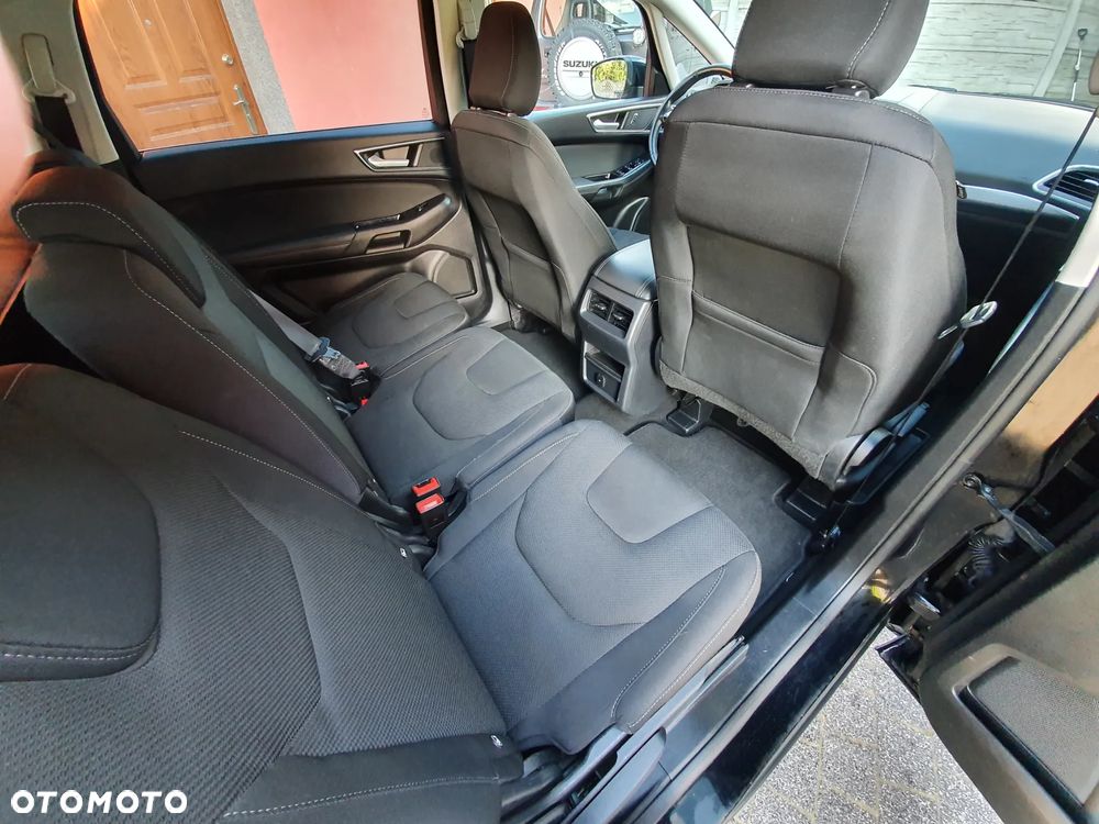 Ford S-Max 2.0 TDCi Titanium PowerShift - 6