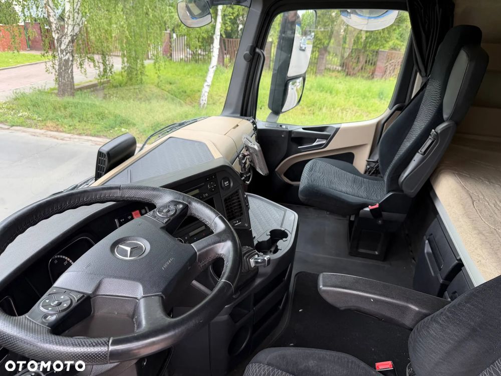 Mercedes-Benz Actros 1843 - 8