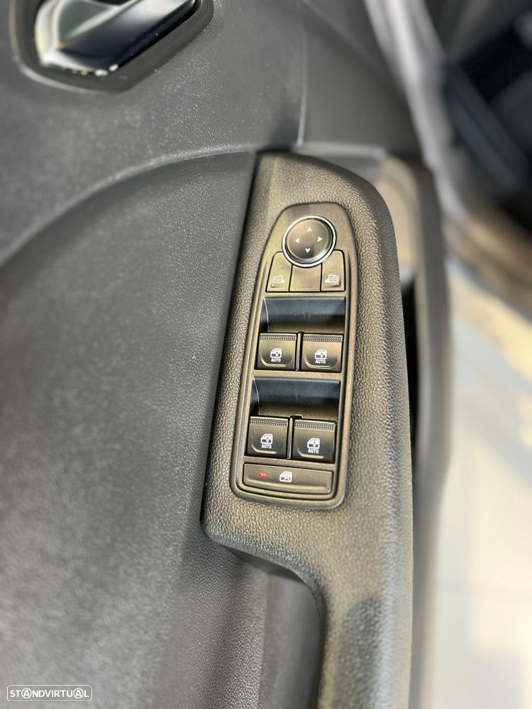 Renault Clio - 26