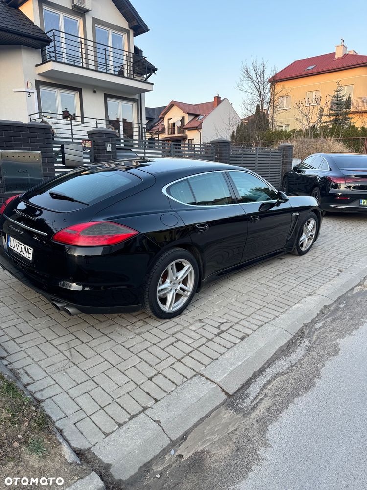 Porsche Panamera 4S PDK - 5