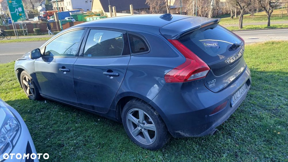 Volvo V40 T3 Drive-E Kinetic - 4