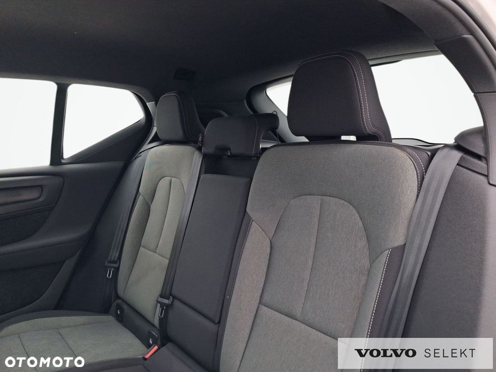 Volvo XC 40 - 26