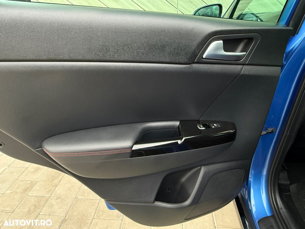 Kia Sportage 1.6 CRDI AWD Eco-Dynamics+ (48V M-H) DCT GT LINE - 33