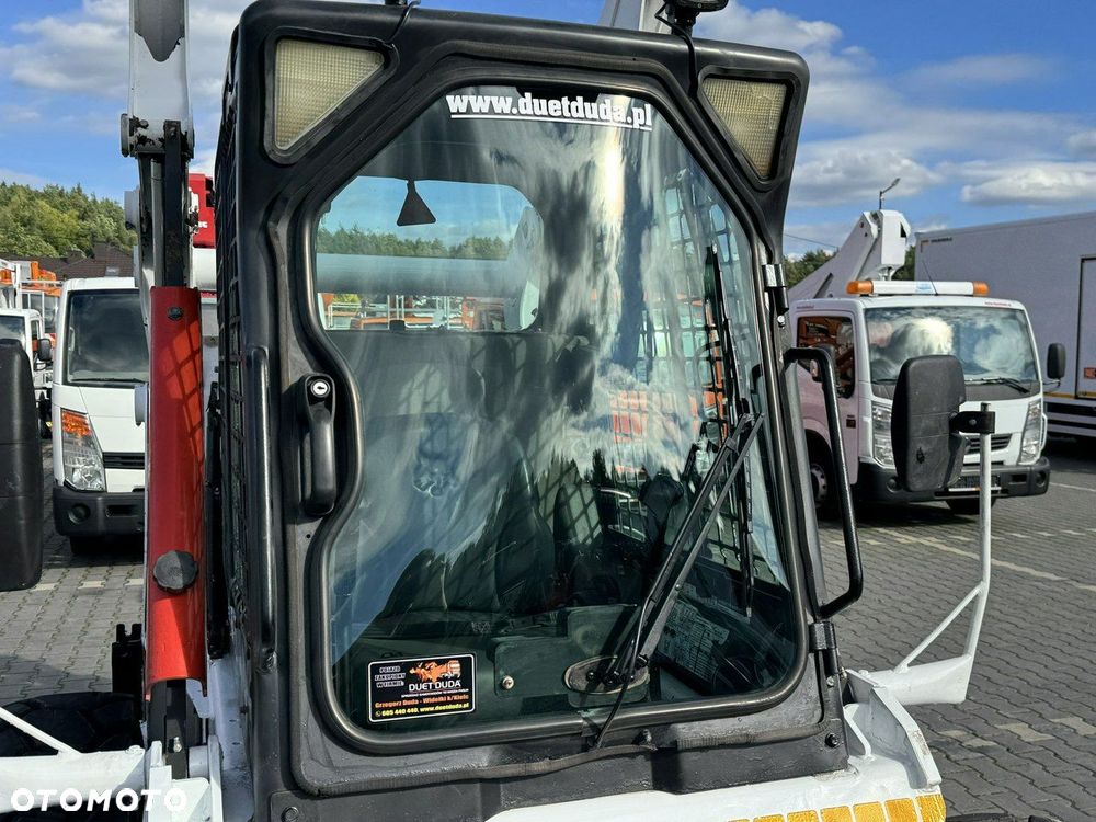 Bobcat S300 Joystick Mini Ładowarka Waga 3692kg - 9